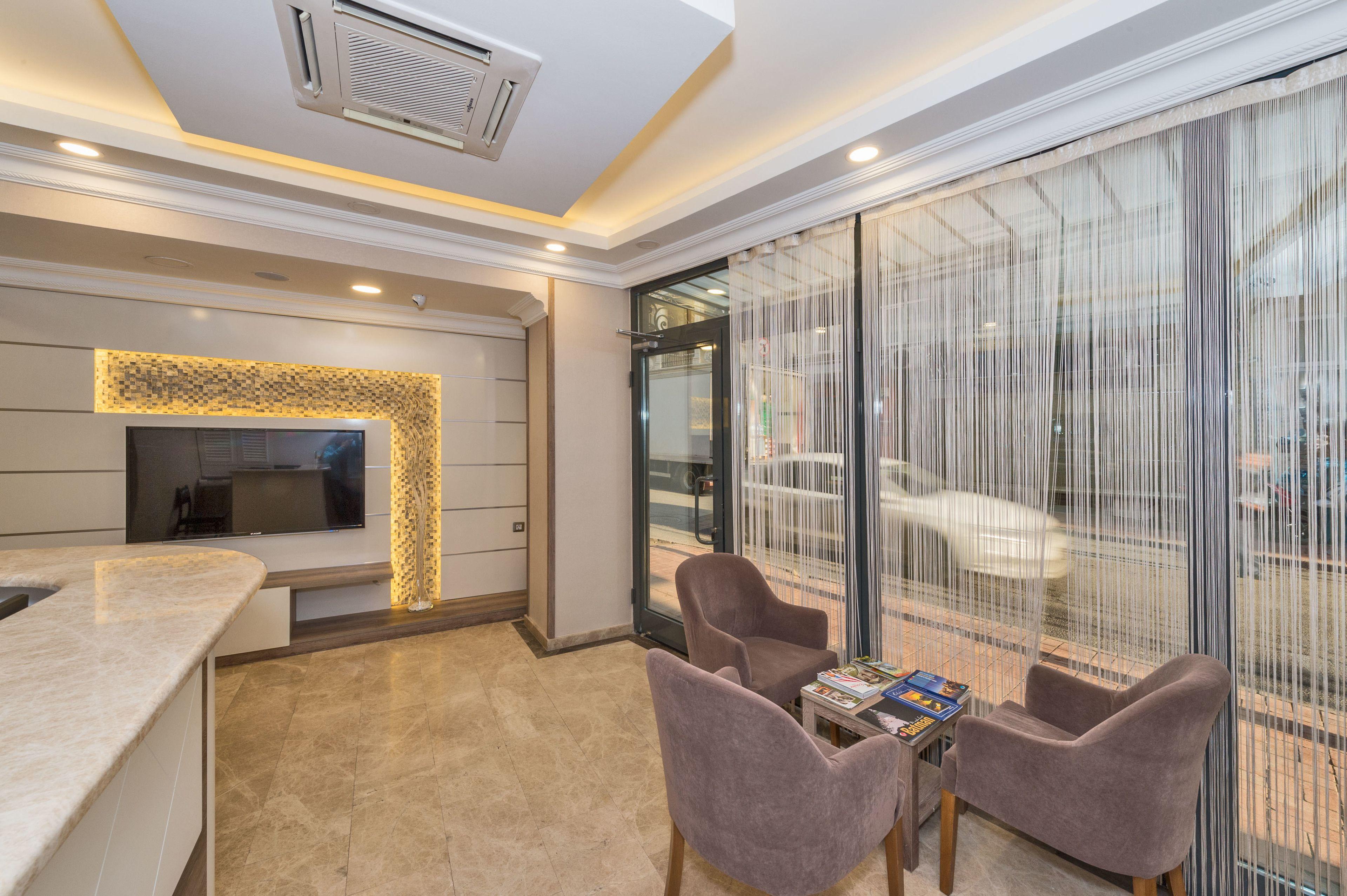 Alphonse Hotel — Photos 1